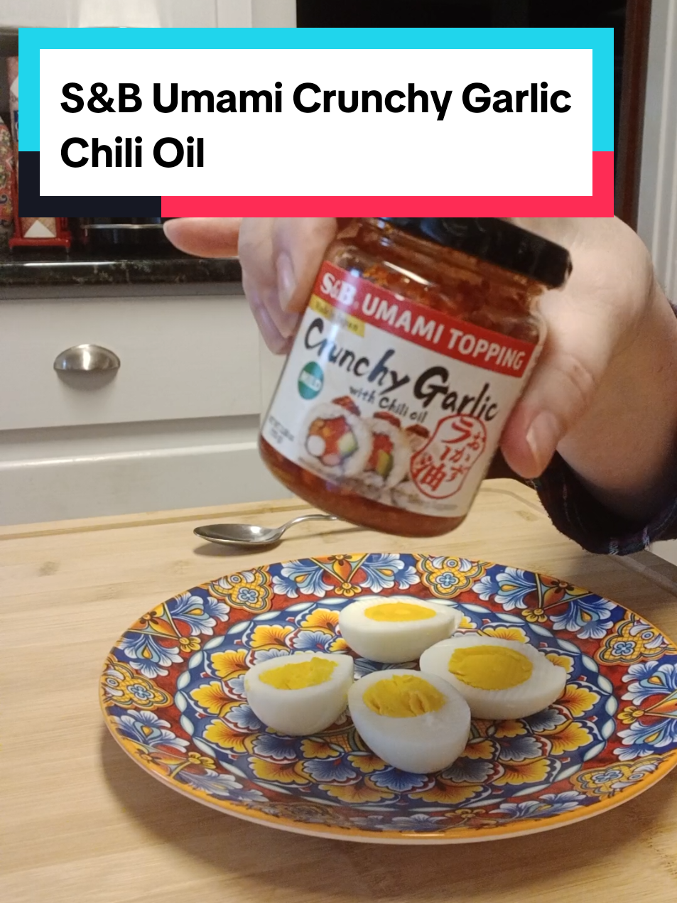 This is a great high protein under 200 calorie snack that I grab when I'm craving something salty like chips. #umami #healthysnack #highproteinsnacks #crunchygarlicchilioil #sandb #asianfood #tiktokshoprestock #midnightsnack #guiltfreesnack 
