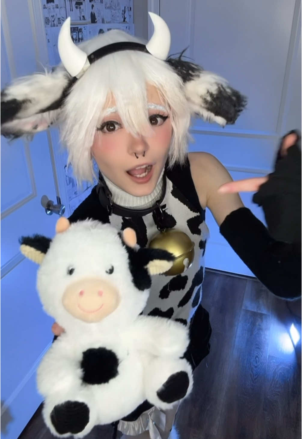 spoiler: it is i 🐮 #cosplay #cow #kemonomimi #cosplayer #cowboy #cowkemonomimi #feminineboy #femboy #mooimimo 