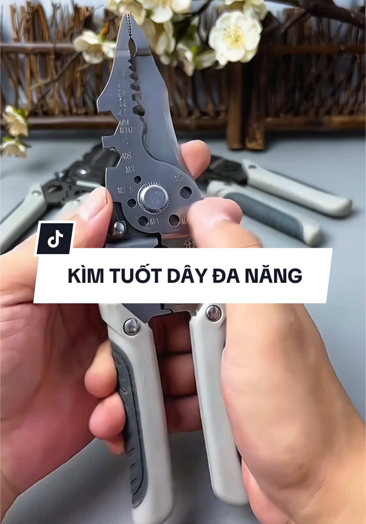 Kìm tuốt dây điện đa năng 15 in 1 tiện lợi cho các bác thợ điện#kimtuotdaydien #kimtuotdaydiendanang #kimtuotdaydanang #kimtuotdaydanang #giadung #dungtrainghiem68 