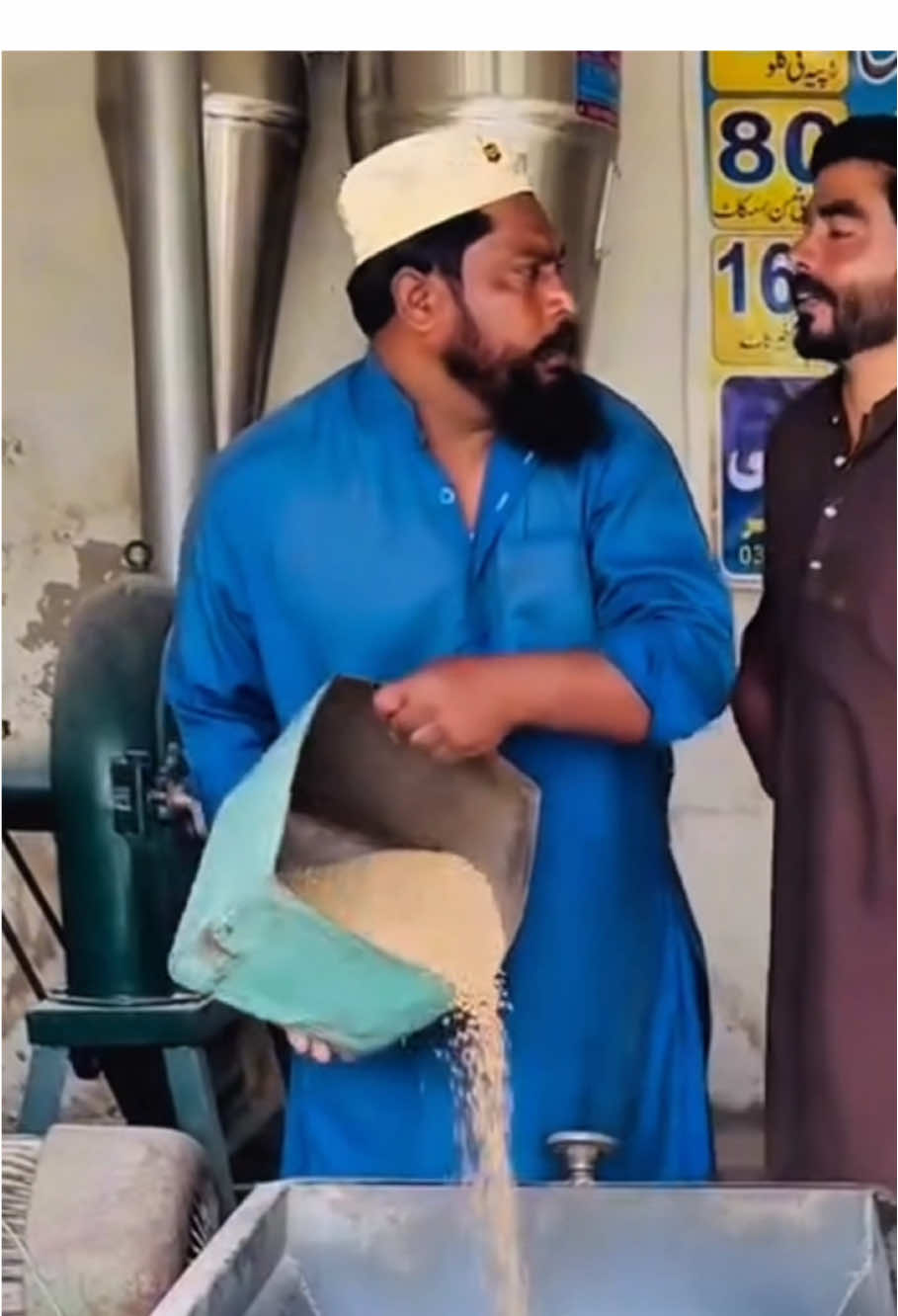 Gandum🌾 ki boori say niklay laakhoon rupay😂🤣 just wait😇 #waqaskhalil #newfunnyvideo #1mviews #ramzanactivity2025 #dontunderreviewmyvideo 