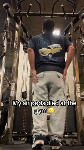 (True story) @odd mob @john summit  Shout out @harrisnmusic for the remix 🤣 #housemusic #ravetok #GymTok #oddmob #johnsummit #cartoon #fyp #foryoupage 