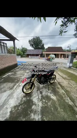 padahal waktu kecil pengn bngt,giliran sudah ke beli malah harus mikir masa depan🥹#supermotoherexjatim #supermoto #surex #fyp 