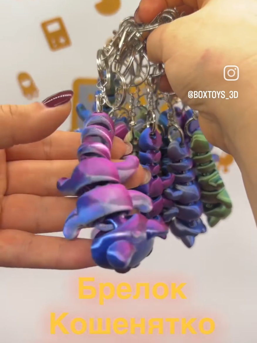 Вартість 160 грн. • Артикул Б05. На відео брелок кошенятко, з кільцем та карабіном. Для замовлення пишіть в особисті У наявності великий вибір брелоків Виготовлених з гіпоалергенного pla пластику Колір може відрізнятися від кольору на відео. #3діграшки #Зддрукукраїна #брелок #3dдрукукраїна #антистресс #подарунок #дракончик