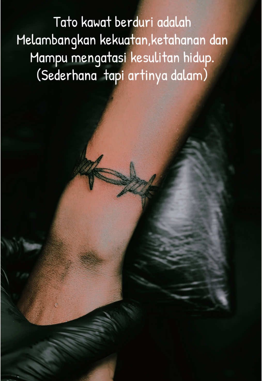 Tato kawat berduri #tattoo #tatokawatberduri #tattoobarbedwire #tattostory #tatosad #fyp #fypシ゚ 