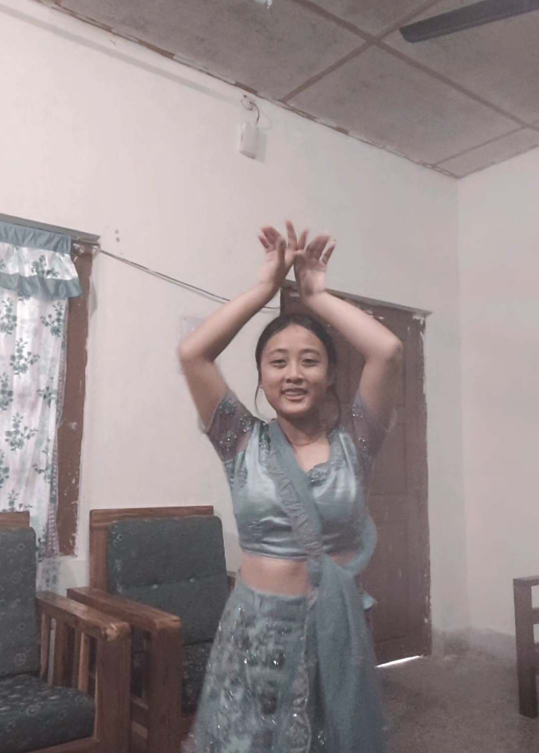 quality is bad but I tried 🥹(we see and we don't judge 😭😂🫶)#bhutanesemuser #chenchopem #viral #dance #fyppppppppppppppppppppppp #nepalidance 