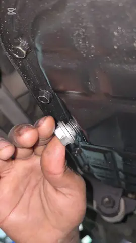 engine oil chamber bolt problem#auto #mechanic #usa🇺🇸 