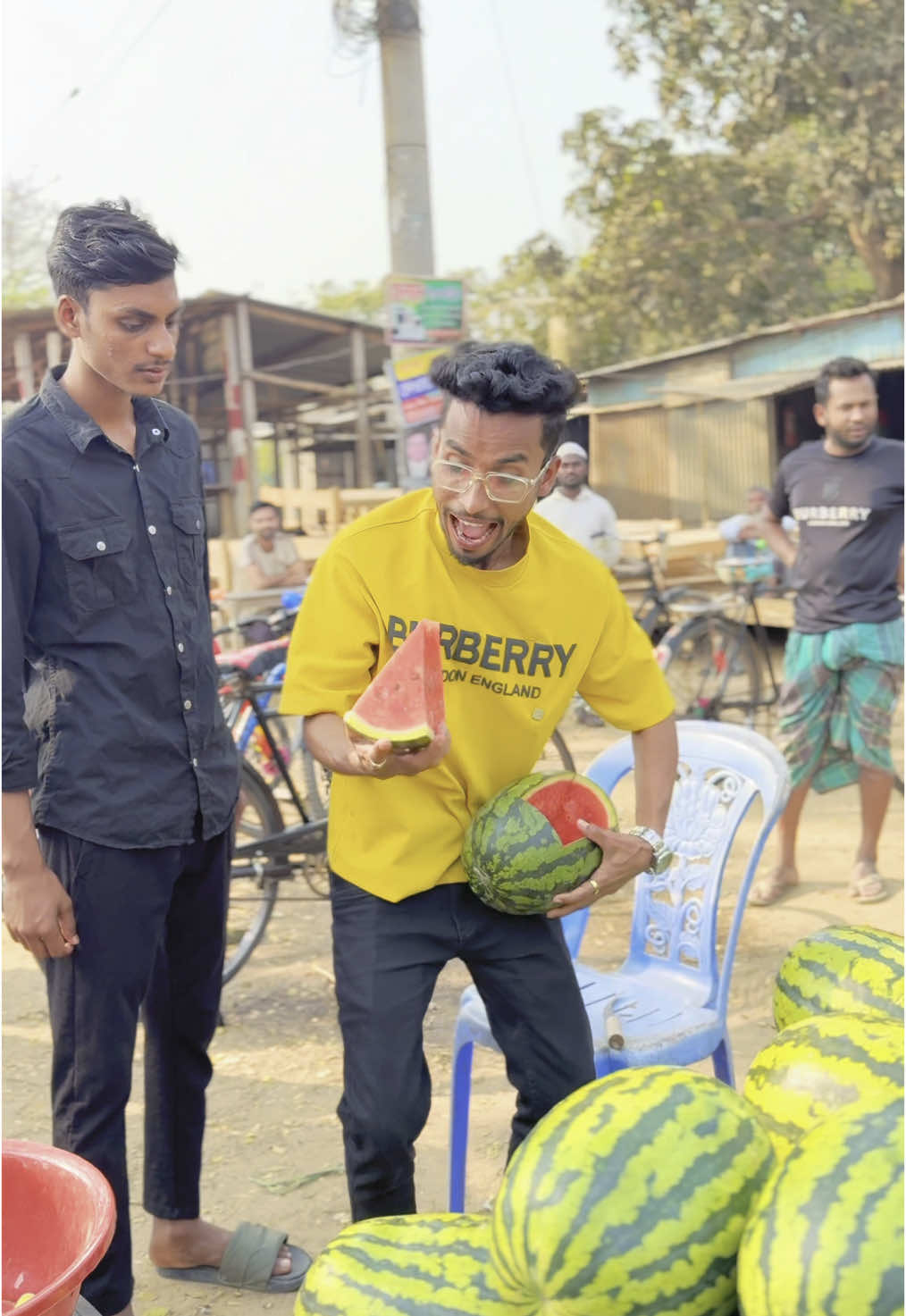 তুরমুজ নিলেই লাল🤣।    #tanding #video #viral #new #funny #banglafuny #comedy #foryou