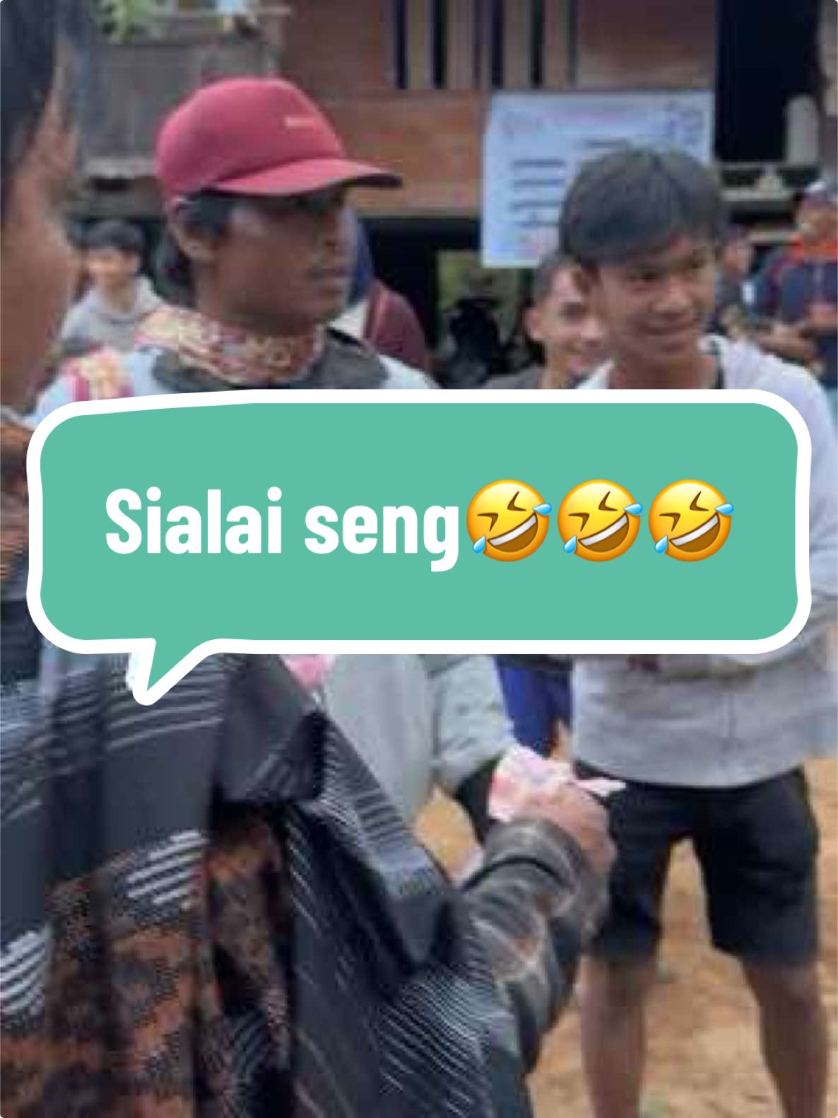 Vidioi pong ica🤣🤣🤣…sisalah tangga’#toraja #bahasatoraja #fyp 