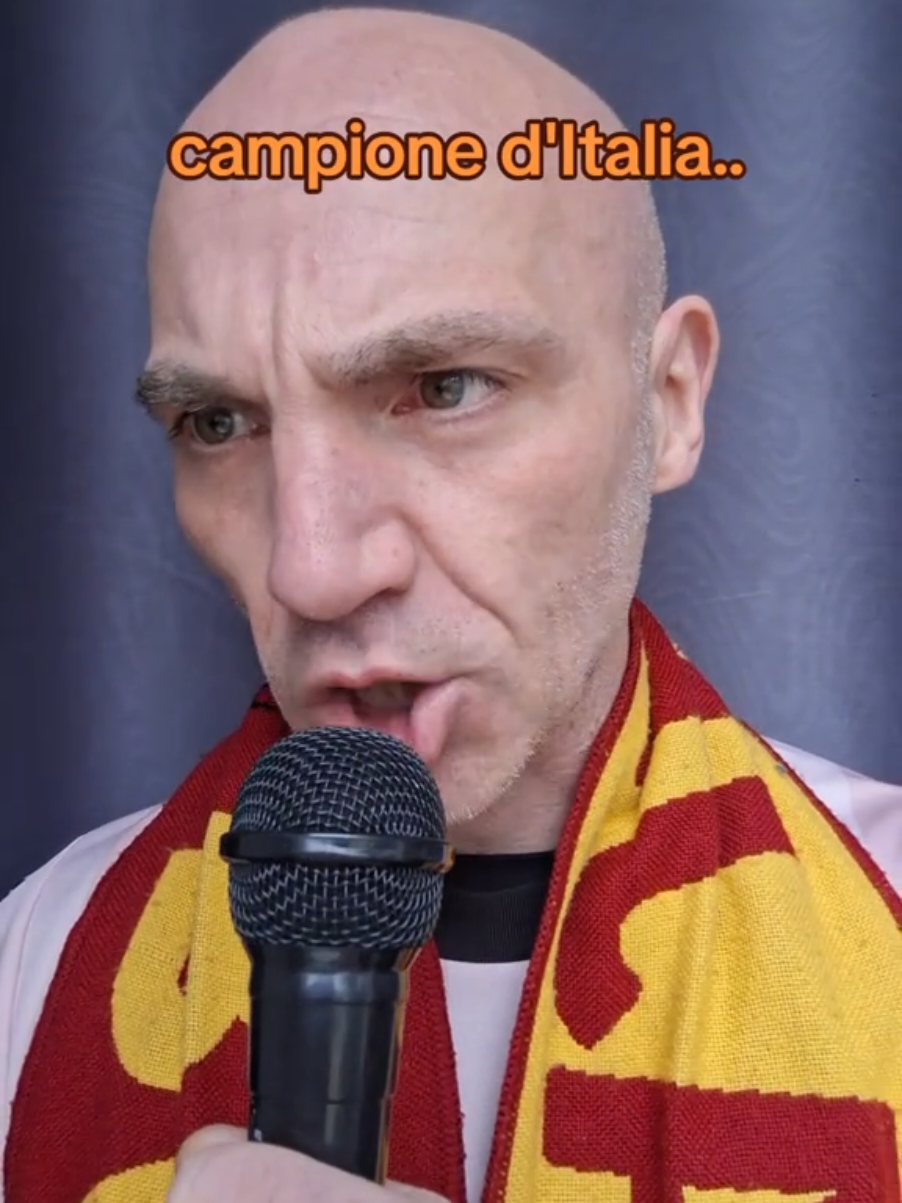 Da quando hai lasciato il calcio giocato le domeniche non sono più le stesse #totti #asroma 
