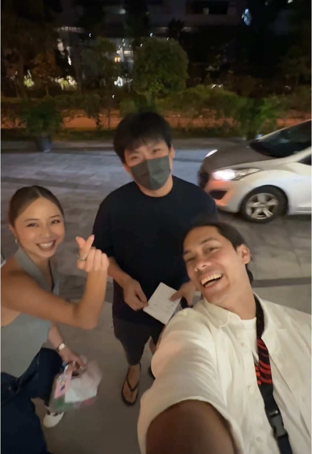 We know how tiring driving or riding or hours can be, especially late at night, so we started ✨ Grab & Go ✨ Every Thursday night, we reach out to a private hire driver or delivery rider to try give you a care package fo stay safe, lawake and keep youpugh smiling on the road! Know a PHD or someone that drives/rides throughout the night? SEND THEM THIS! ❤️ @averyaloysius @Germaine Leonora 🦋 