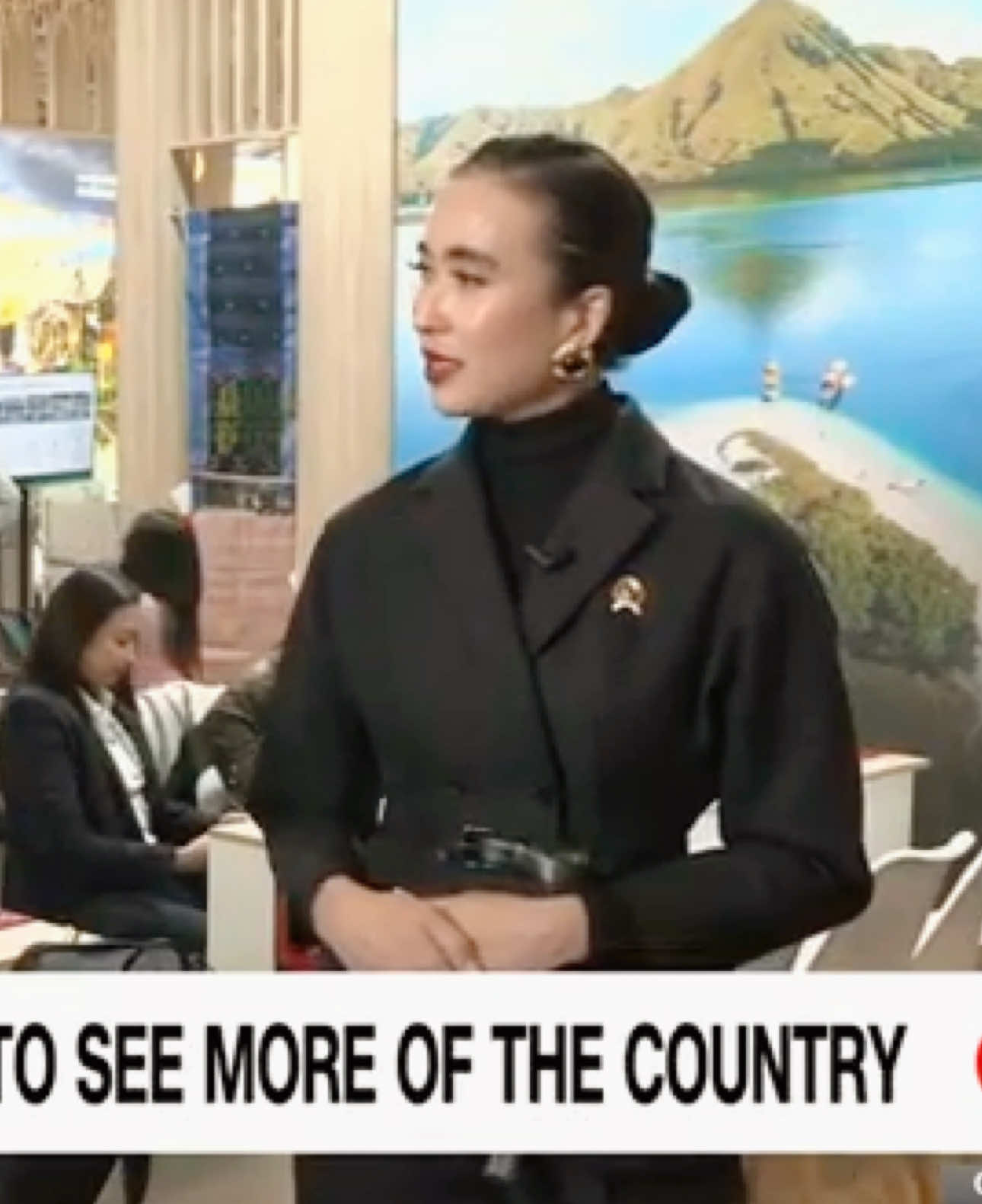 Indonesia’s Tourism Vision on the Global Stage! 🌍✨ Indonesian Tourism Minister Widiyanti Putri Wardhana sat down for an exclusive interview with senior CNN International journalist, Mr. Richard Quest (@questinny) to discuss Indonesia’s strategic efforts in advancing global tourism. From developing emerging destinations like Lake Toba and Labuan Bajo to strengthening sustainable tourism initiatives, Indonesia is ready to welcome the world with its diverse landscapes, rich heritage, and warm hospitality. With enhanced infrastructure, digital innovation, and international partnerships, the future of Indonesian tourism looks brighter than ever! 🌏✈️ #widiyantiputriwardhana #kabinetmerahputih  #WonderfulIndonesia #VisitIndonesia #ExploreIndonesia #TravelGoals #SustainableTourism #HiddenGems #NatureLover #CulturalHeritage #DiIndonesiaAja #DiscoverMore #IndonesianDestinations #HolidayVibes #AdventureAwaits #CNNInternational #RichardQuest #QuestMeansBusiness #GlobalTourism #VisitWonderfulIndonesia #PesonaIndonesia #TravelAsia #PariwisataIndonesia #IndonesiaJuara #WorldHeritage #TourismStrategy #IndonesiaUncovered #TourismDevelopment #WanderlustIndonesia #ExploreMore #AmazingIndonesia #SupportLocal #EcoTourism #DigitalNomad #FutureOfTravel #BucketList #GlobeTrotter #IndonesianCulture #TravelSoutheastAsia #LuxuryTravel #BackpackerLife #InstaTravel #travelinspiration 