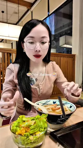 Trời ơi cái camera nó nét tới từng centimet :)) #lanbeecream #mukbang #mìudon #lanbeeyoung #anngon #Vlog #kembody #datrang 