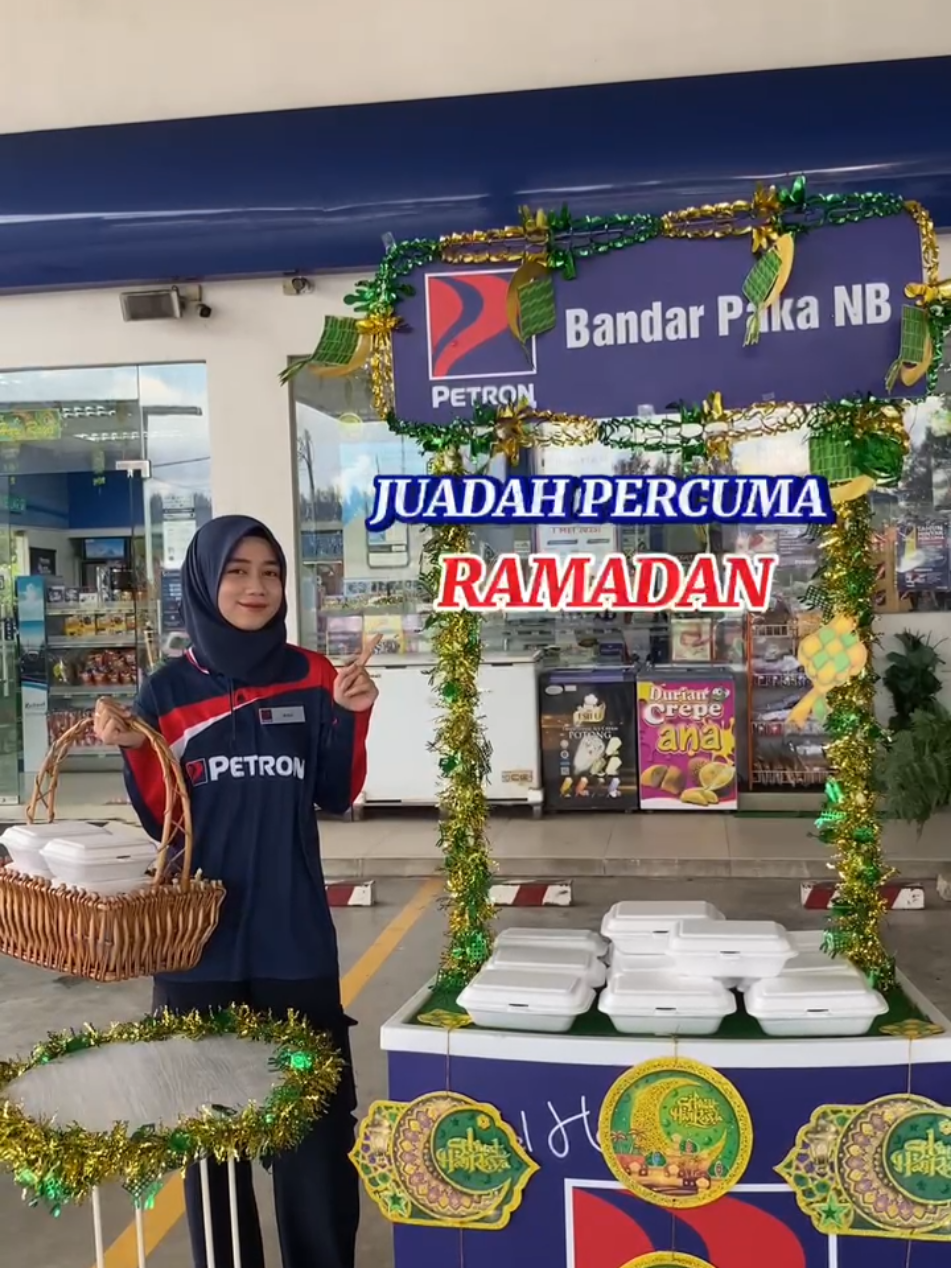 Kongsi Rezeki juadah berbuka puasa percuma utk pelanggan Petron.. #jelajahramadhan2025freefood  #petronbandarpakanb #petronmalaysia🇲🇾 #fyp #ramadhan2025 #petron 