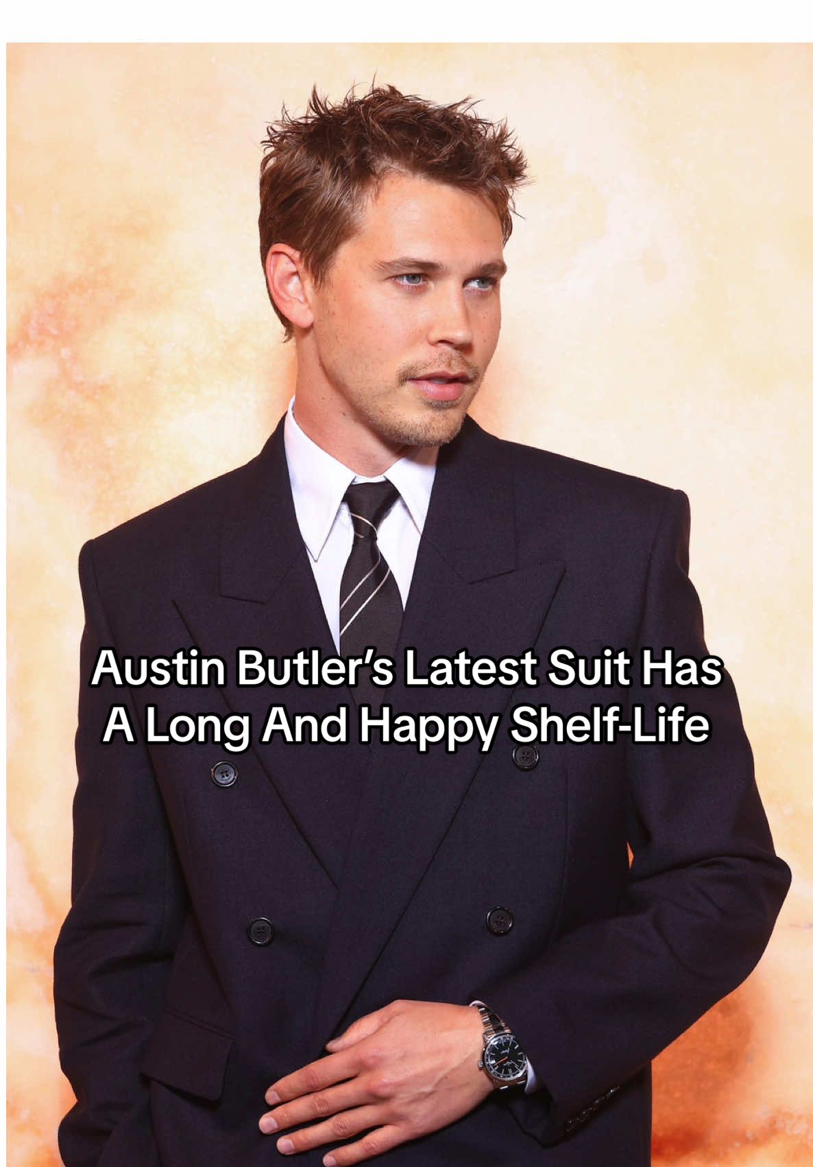 Austin Butler's latest suit has a long and happy shelf-life. At Saint Laurent’s autumn/winter 2025 women’s show, the actor defaulted to the loose-double breasted suit we’ve seen him do so many times before. This is the suit you can wear everywhere, every day and still pop every single time – even when a red carpet is an almost daily exercise. #austinbutler #ysl #fashionweek