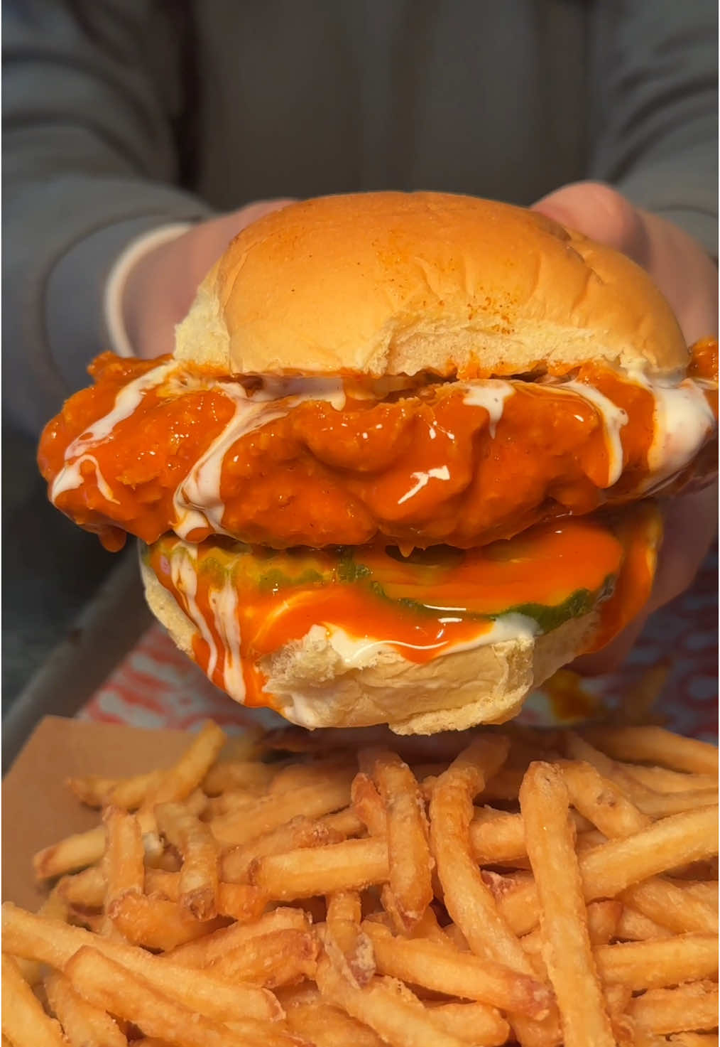 The perfect BUFFALO CHICKEN SANDWICH does exist! 🍗🔥🤤 Find it at Blue Ribbon Fried Chicken in NYC! 💪 #DEVOURPOWER #fyp #foryou #foodtiktok #blueribbonfriedchicken #brfc #foodies #foodblog #buffalochicken #buffalochickensandwich #nyc #newyorkcity 