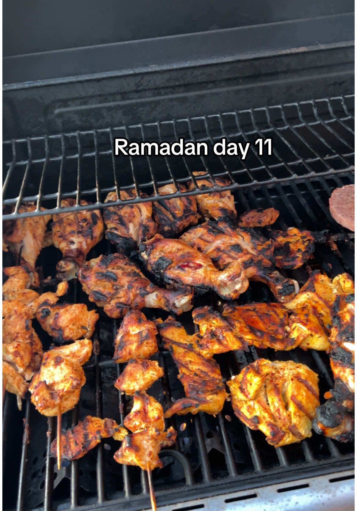 Grilling for day 11 🙂‍↔️ #Ramadan #ramzan #ramadan2025 #dayinthelife #ramadanvlog #grilling #grill #spring 