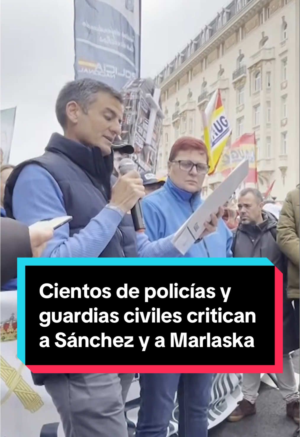 🔴 Cientos de policías y guardias civiles critican a Sánchez y Marlaska en la manifestación contra la cesión de la inmigración a Cataluña: “España se está yendo, esto es una locura” Agentes de ambos cuerpos y de casi todos los colectivos de ambos cuerpos han pedido la dimisión de Marlaska: 