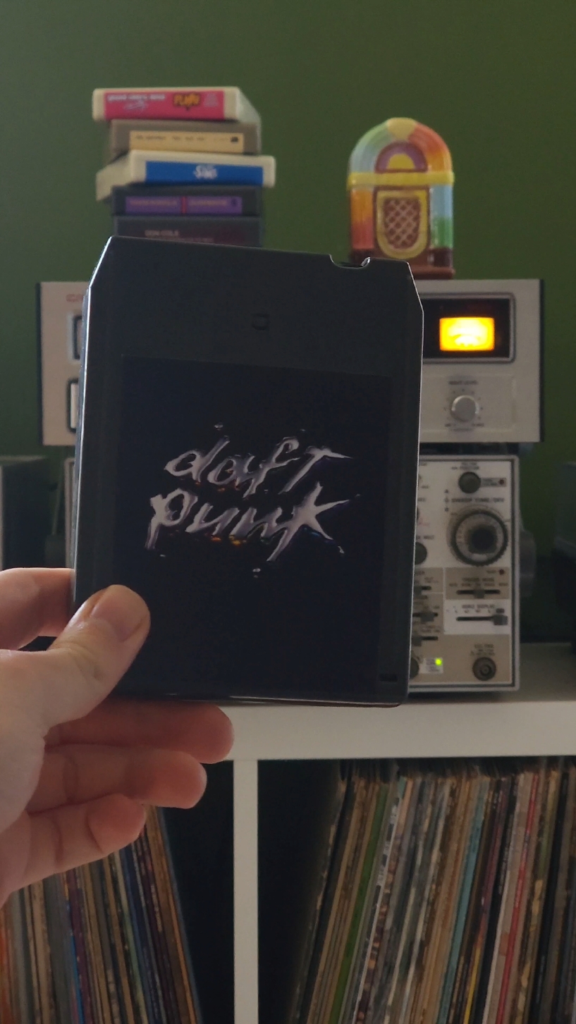 Daft Punk's Discovery turns 24 today! What song off the album is your favorite? #8track #daftpunk #onemoretime #retrotech #nowplaying #oscilloscope #fyp #cool 