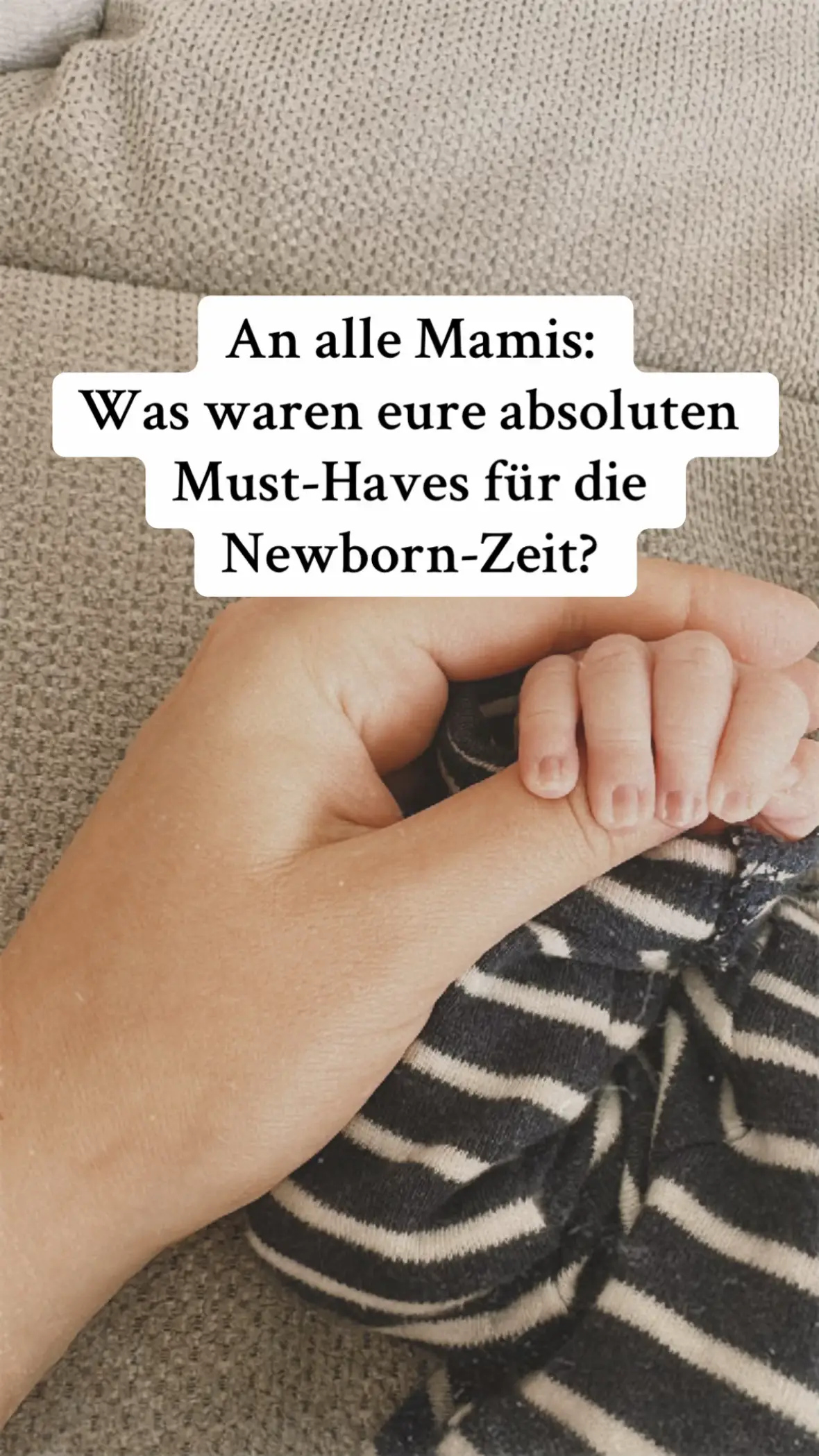 Unsere Babys haben leider sehr viel geschrien, und wir waren echt am Ende unserer Kräfte. Nichts hat geholfen außer die Swing to Sleep! Sie war für uns ein absoluter Lebensretter und hat endlich für entspannte Momente gesorgt. Ich wünschte, wir hätten sie noch früher entdeckt! Wie war es bei euch? Welche Dinge haben euch in dieser intensiven Zeit am meisten geholfen? #newborn#musthaves#mom#boymum#parents#baby#wochenbett#wochenbetttipps#schwanger  