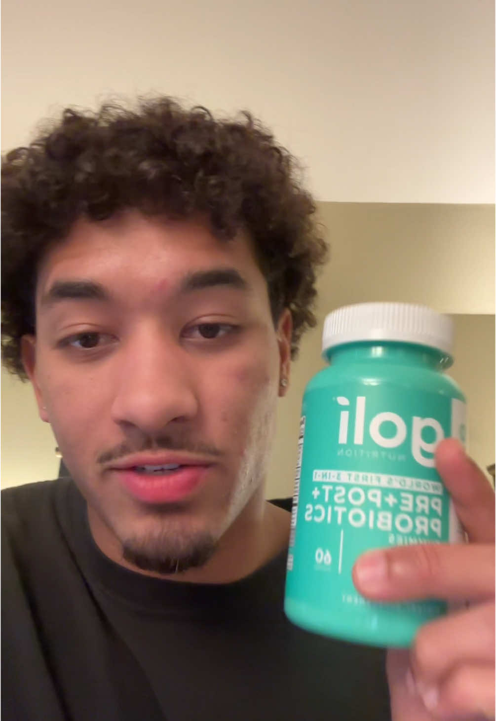 Send this to someone who has acne  #skincare #acne #skincareroutine #guthealth #healthtips #supplements #goli #probiotics #clearskin #tiktokshop 