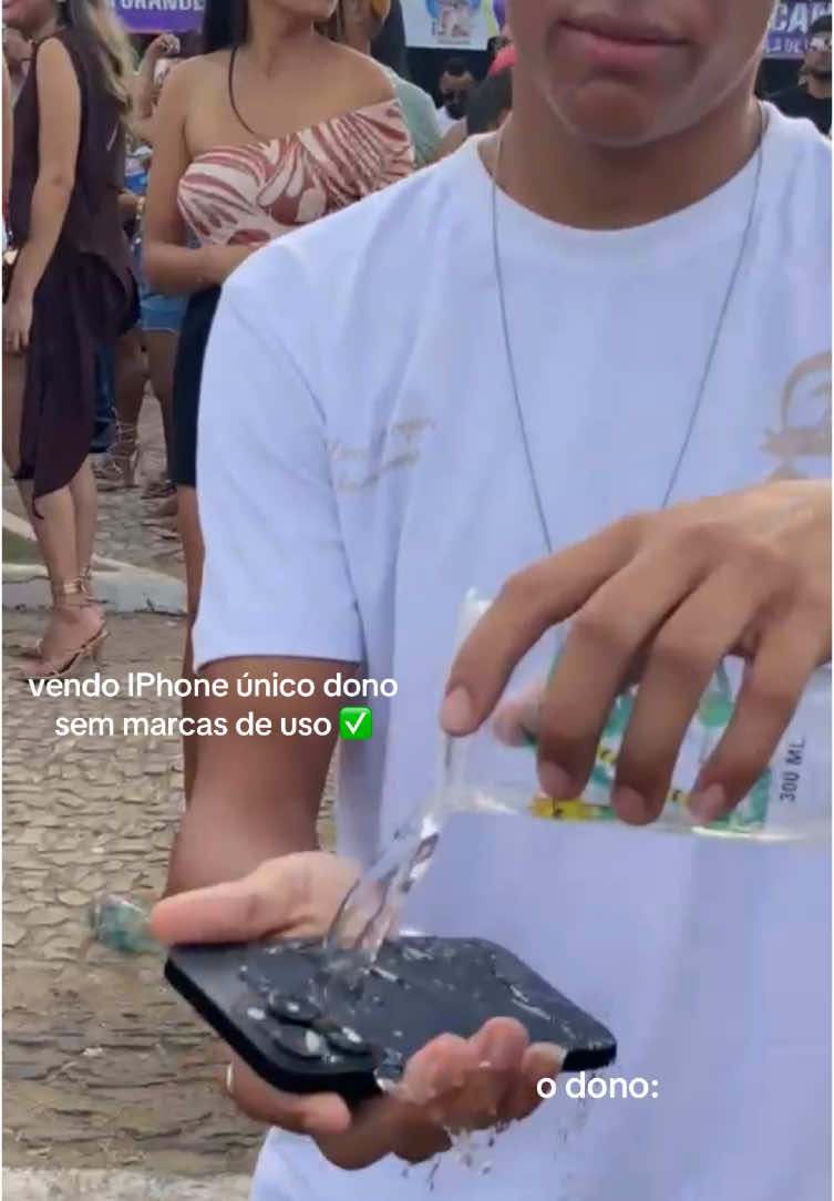 Troco por pix 😂💸 #visu #fyp #visual  #vaiprofycaramba  #likefo #iphone #agua  #likefollow #CapCut 