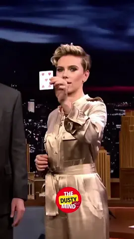 Scarlett Johansson Magic Tricks 💞 #scarlett #scarlettjohansson #colinjost #entertainment #fyp