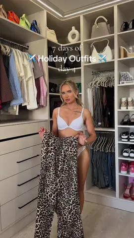 4/7 holiday outfit inspo 🖤🐆✨ #holidayoutfits2025 #holidayoutfitdiaries #holidayoutfitideas #holidayoutfitinspo #holidayoutfits 