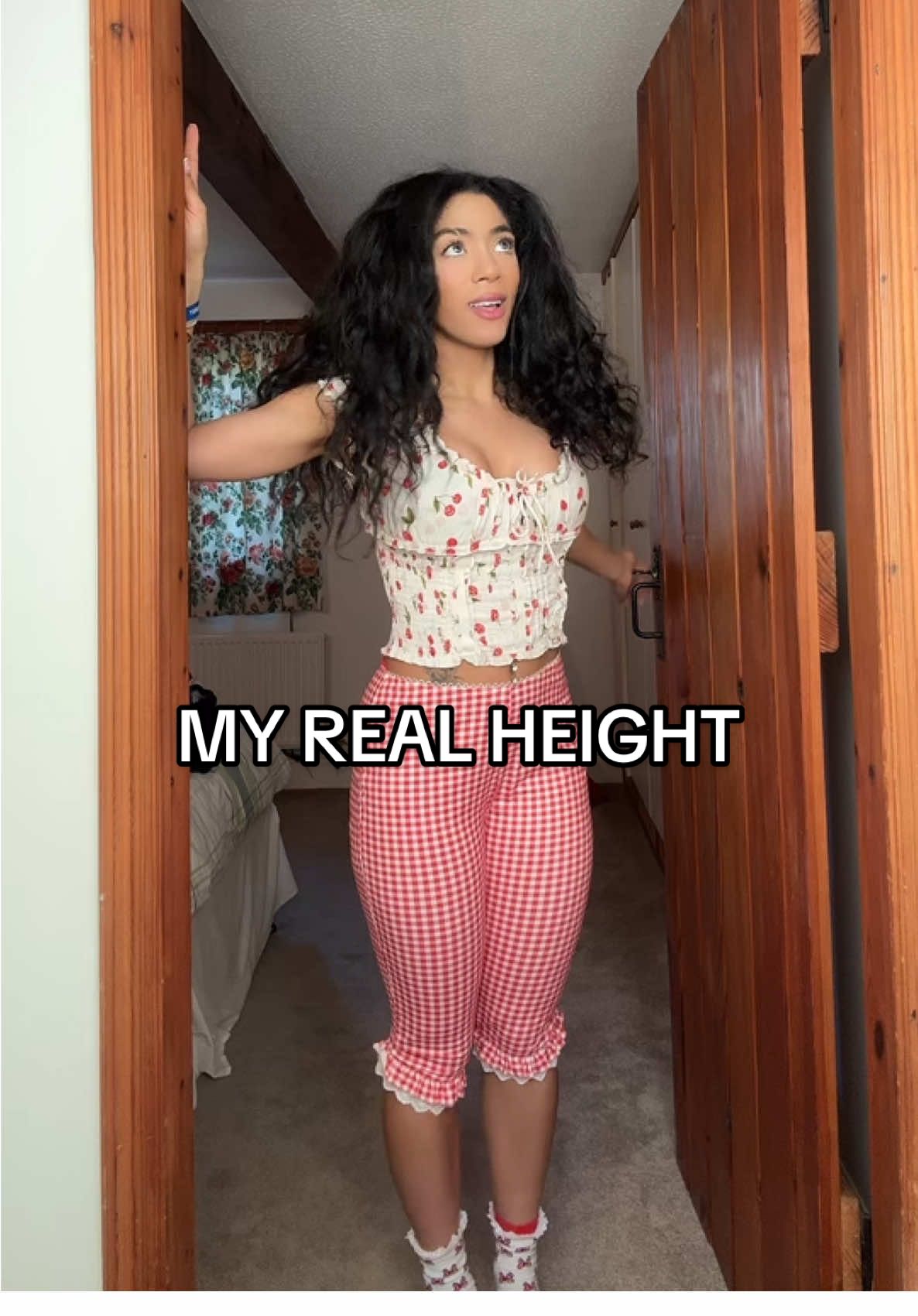 Short girl problems #height #fyp 