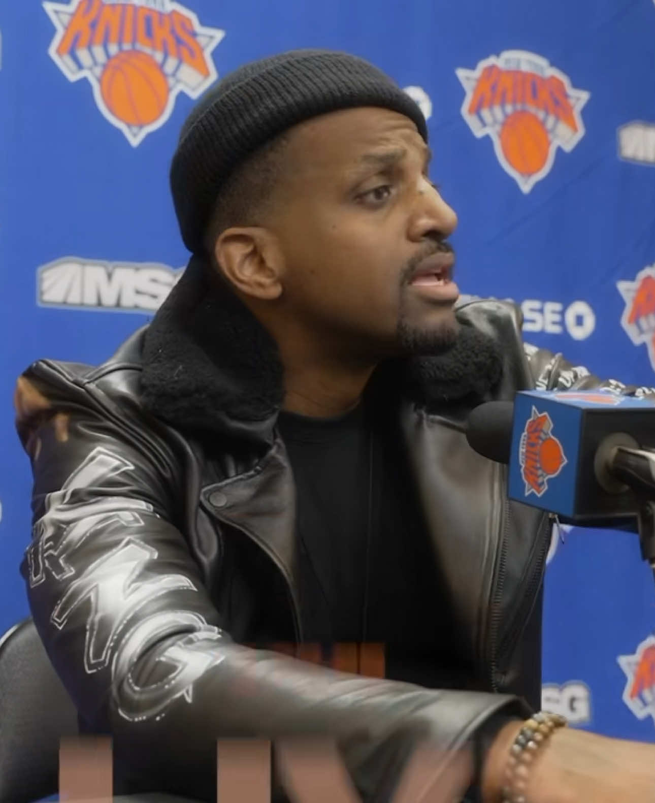 These interviews be real rough at times. 🤣🤣🤣 Who said poets can’t have fun?! See y’all 3.29.25 in #Chicago!! To RSVP visit jivytour.com. Link in bio. Much Love @thegarden!!