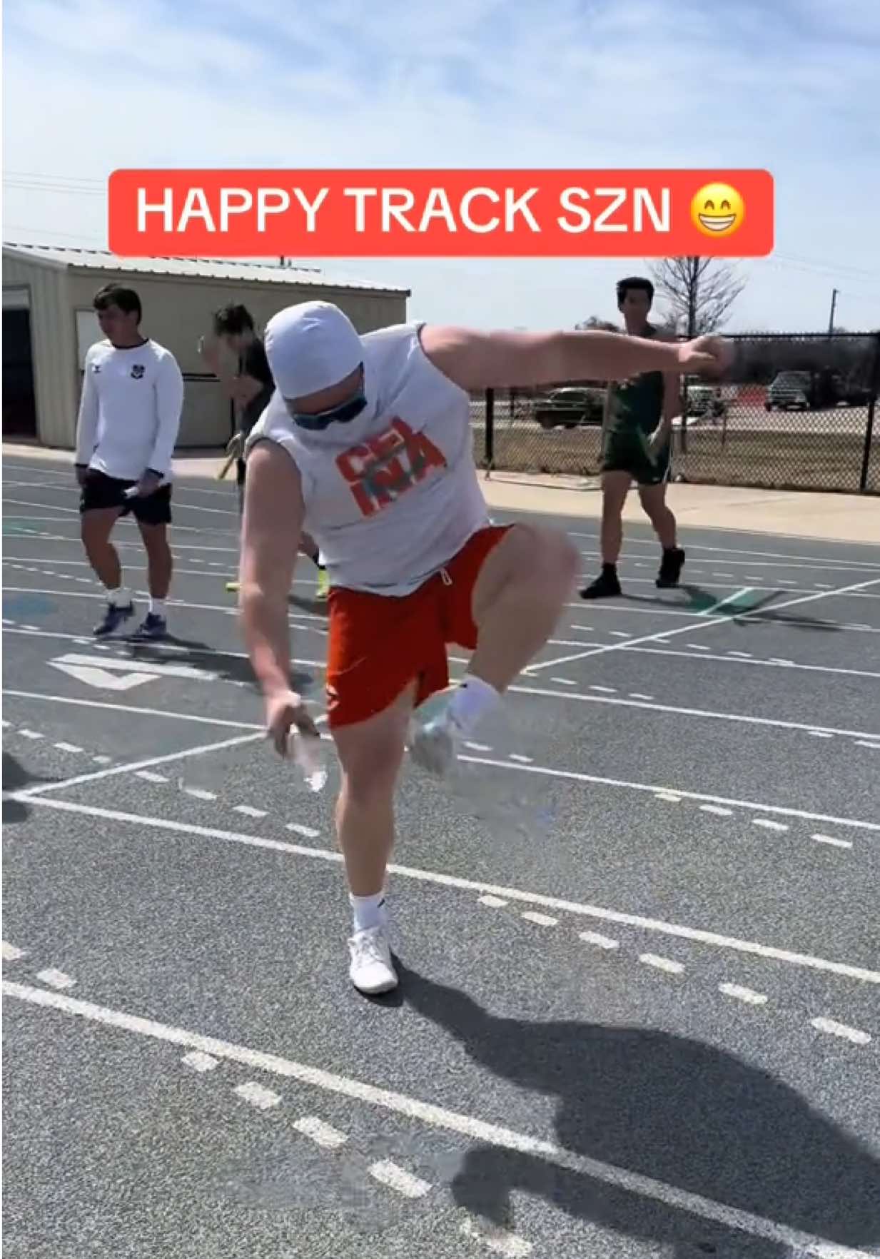 That water bottle didn’t stand a chance 💀💧 (via @Jacob Brown ) #track #trackandfield #sports #fyp #explore 