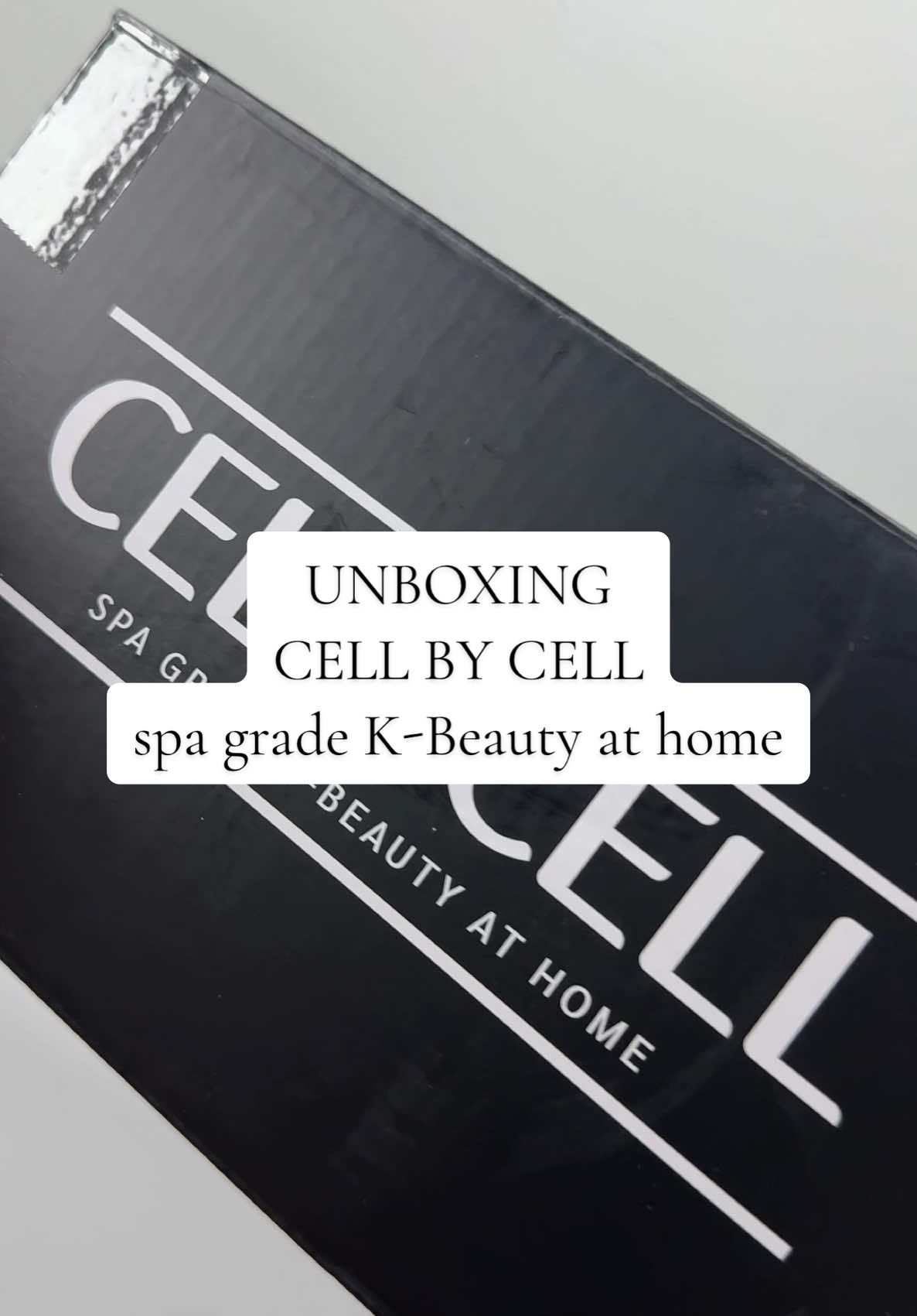 Skincare lovers, this one’s for you! 💆‍♀️✨ @CellbyCell US  Unboxing VIPTOX Serum, a skin rejuvenation formula designed to target visible signs of aging. And Secret Nude Mask, an innovative mask that hydrates, brightens, and improves wrinkles. Can’t wait to see what they can do! 💖 #Unboxing #CellByCell #VIPTOXSerum #SecretNudeMask #SkincareLovers #BeautyHaul #GlowUp #SelfCare #antiaging 