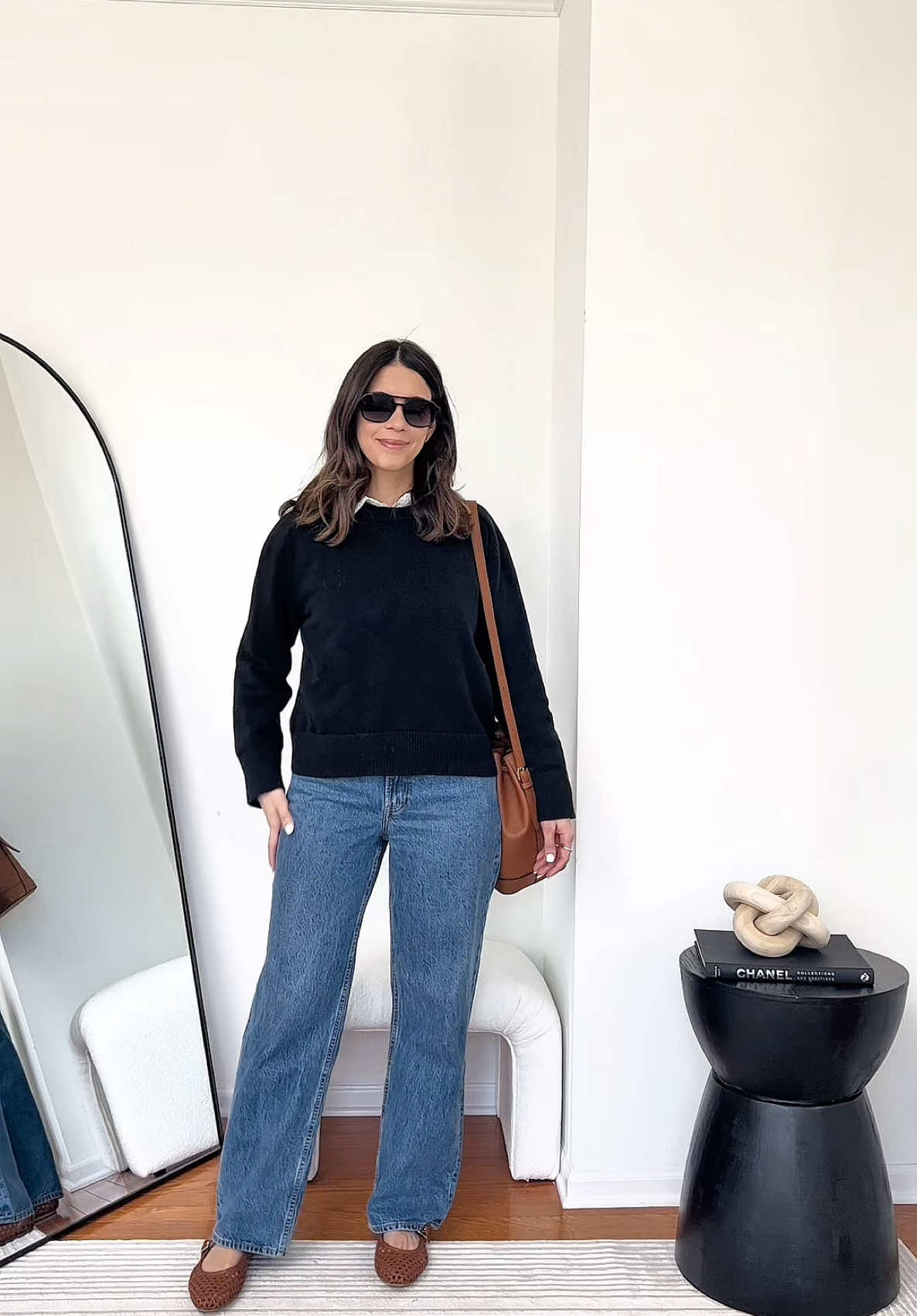 Today’s outfit was easy and comfortable! These loose jeans are my new favorite!!! #SpringCapsule #MomStyleMadeEasy #momfriendlyoutfit #elevatedcasual #casualoutfits 