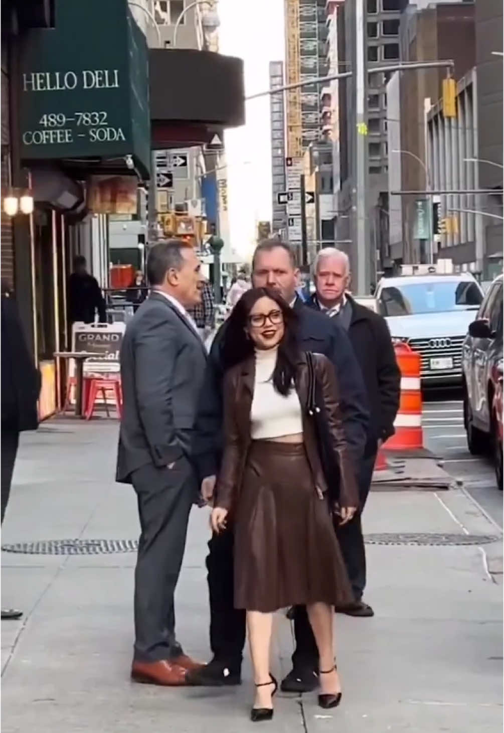 NEW VID OF JENNA IN NYC ! #jennaortega #fyp #xyzbca #jennaortegaedits #jennaortegaedit #recommendations #foryoupage #new #trending #newyork 