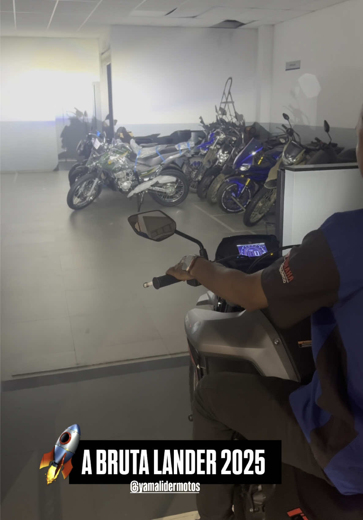 JÁ VIU O FAROL DA NOVA LANDER ?  #yamaha #sonho #videoviral #lander250 