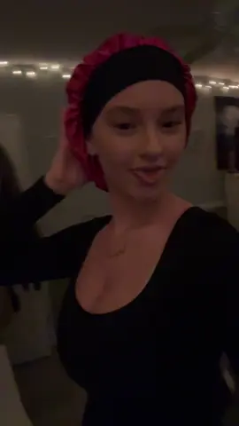 obsessed with this bonnet 