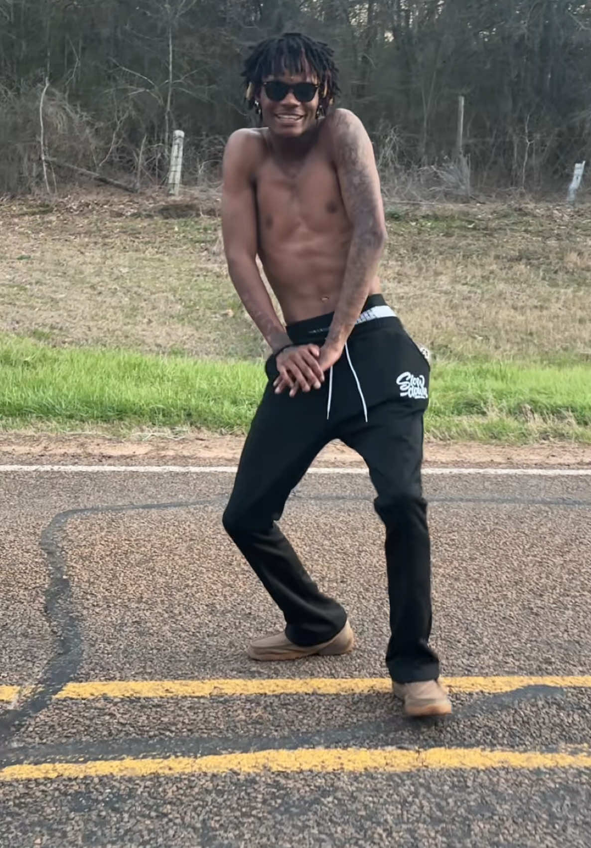 W camera man🔥 but a dang truck was koming in HOT🤣 #fypシ #viral #makemefamous #viral #foryoupage 