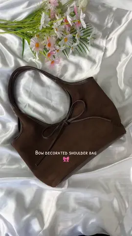 Cutest bag! #bag #shoulderbag #tiktokshopfinds #fyp #qkbag #springglowup #tiktokshopspringglowup #spotlightfinds #highquality #highqualitybag #bowknot #bowdesign #bow  #largecapacity #everydaybag #dailybag #dailyuse 