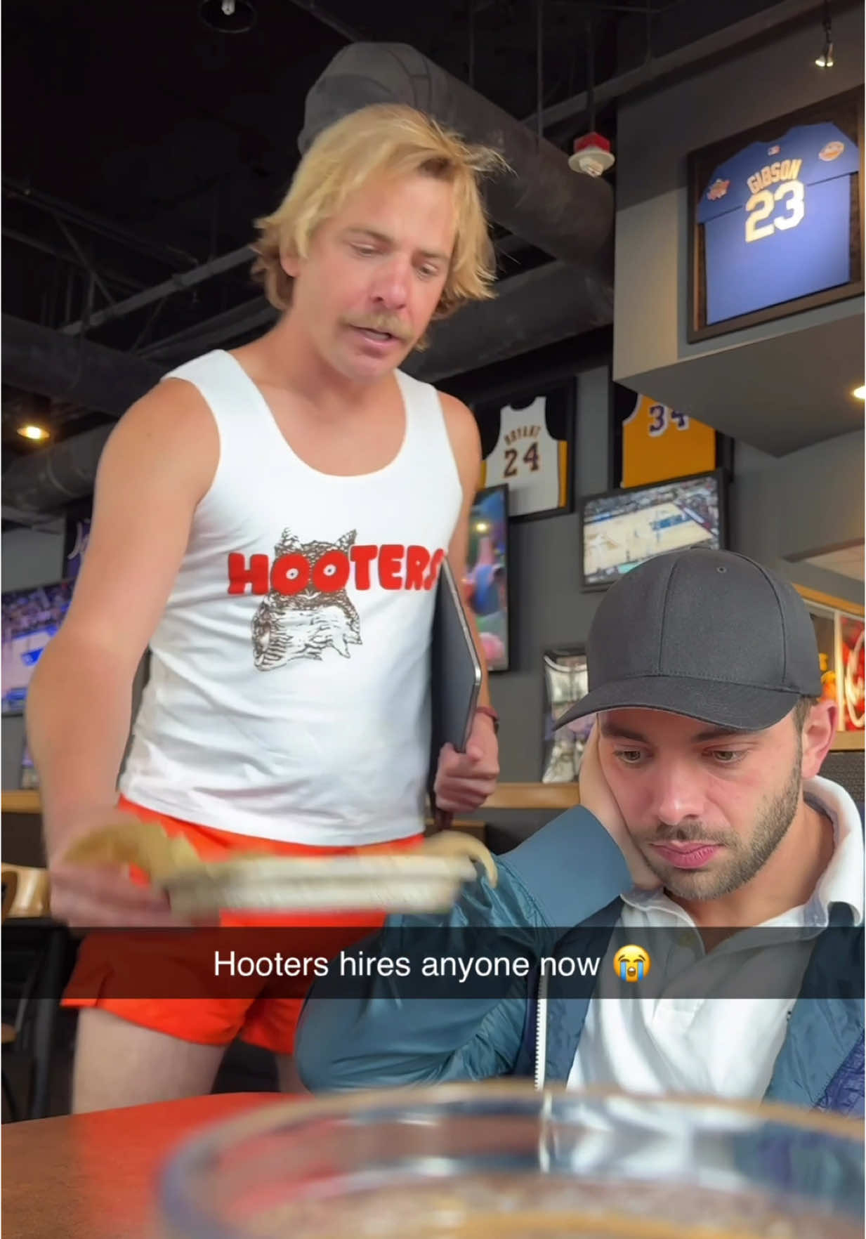 Hooters fell off 😤 @Malcolm Kelner 