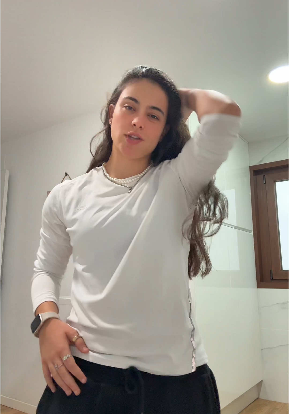 esta canción me pertenece