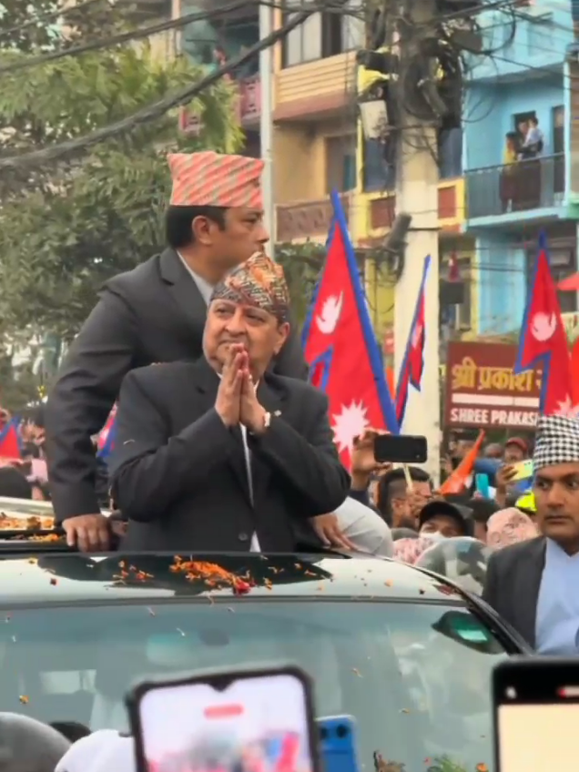 Come, O King, save the nation!🇳🇵 #KingGyanendra 