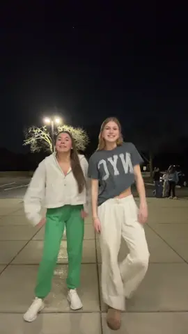 #preppydancevideo🍄💖🌊⚡️ #xyzbca #viral #foryoupage #dancer #freevideo #tiksnap #lmao #preppy #luluemonhaul #dress #beach #vairaltiktok #famous #tiktok #videoviral #video #lovekennedygrace #slay #pretty @annalie.maddie