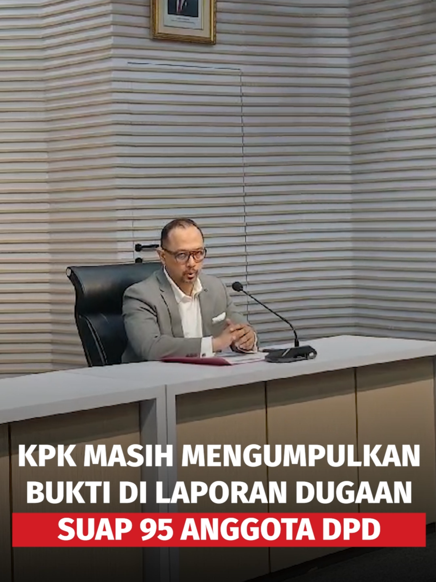 Komisi Pemberantasan Korupsi (KPK) masih terus mendalami dugaan suap dalam proses pemilihan Ketua Dewan Perwakilan Daerah (DPD) dan Wakil Ketua Majelis Permusyawaratan Rakyat (MPR) RI periode 2024-2029. Saat ini, KPK tengah mengumpulkan berbagai dokumen dan bukti yang diperlukan untuk menindaklanjuti laporan terkait kasus tersebut. Baca lainnya di forumkeadilan.com #kpk #korupsi #dugaansuap #pemilihanketuadpd #wakilketuampr #mprri #dpdri #politikindonesia #kasushukum #forumkeadilan