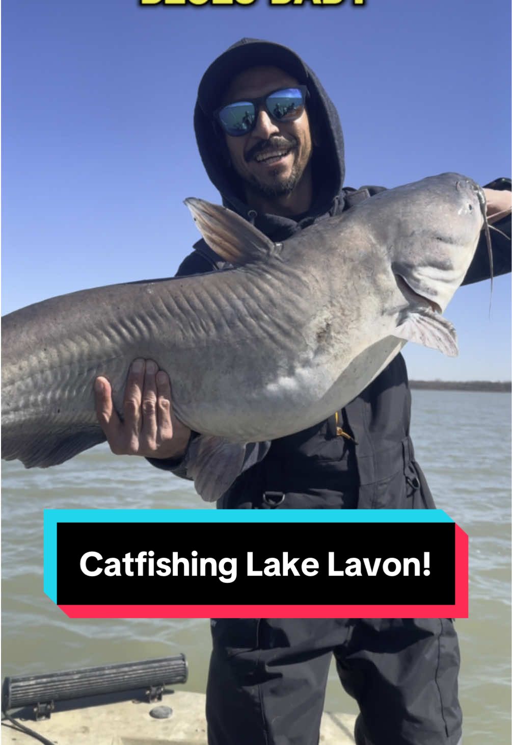 Fishing Lake Lavon for GIANT Catfish! #bluecatfish #lakelavon #catfishing #fishingvlog #bigfish #dfwfishing  @Bigrichfish  @Ryan Rodriguez  @jigginjer 