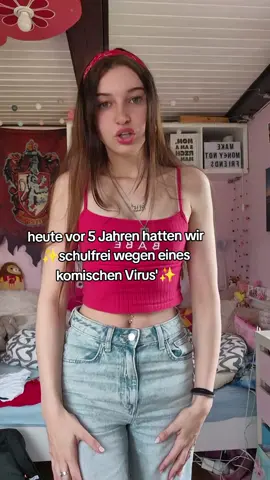 Ich war damals 15 und wir fanden das richtig cool, wir haben uns darüber lustig gemacht, dass wir wegen sowas jz frei haben und haben es mies gefeiert, generell kann ich mich auch an nicht viel Negatives aus der Zeit erinnern. Aber wenn man so drüber nachdenkt war das eigentlich voll die scary Situation. (es war auch noch Freitag der 13.) #coronavirus #13märz2020 