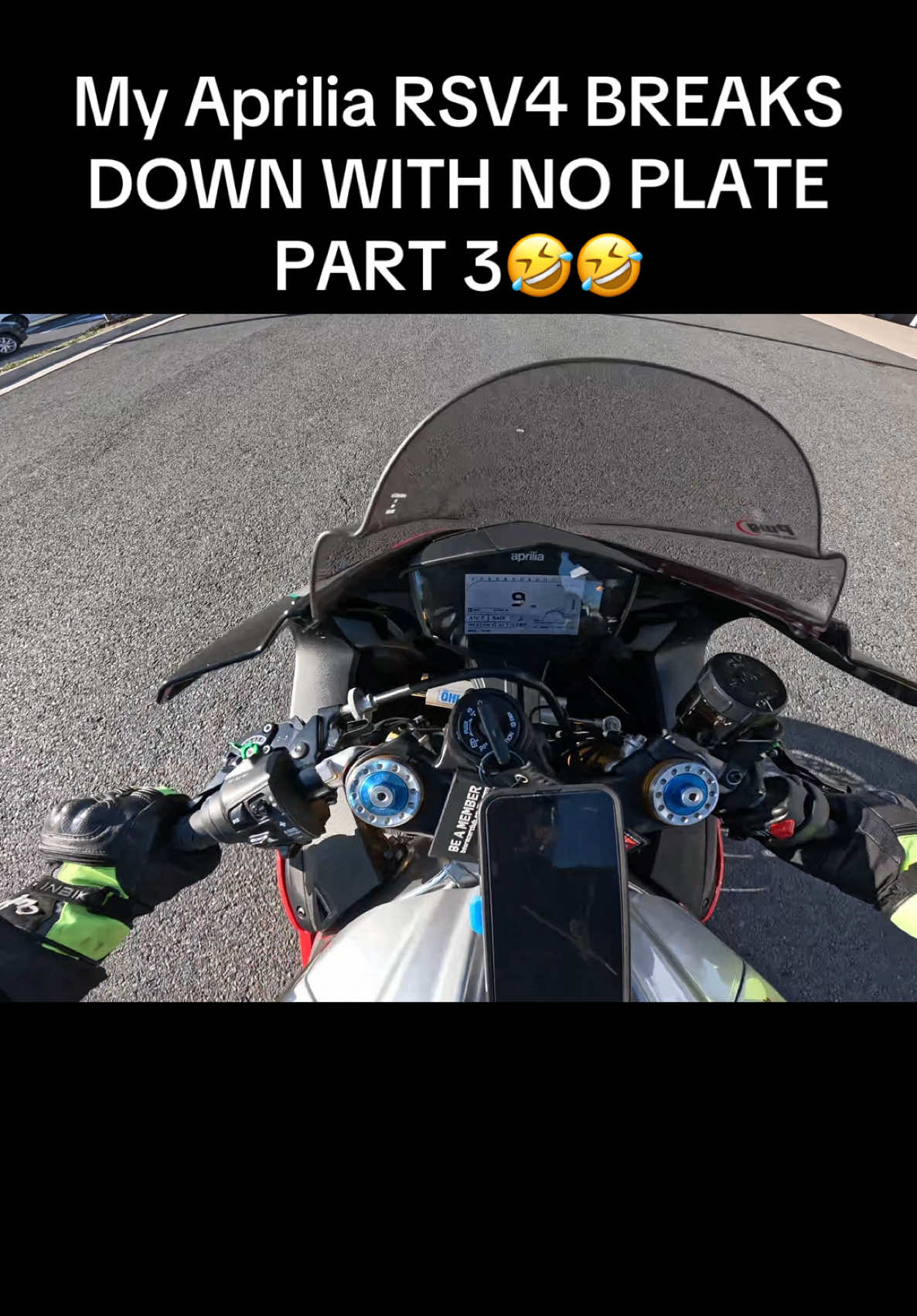 Both me and the random haven’t ran since high school haha😭🤣 #kawasaki #ninja #zx4rr #bmw #rsv4 #s1000rr #sportbike #biktok #bikesoftiktok #motorcycle #moto 