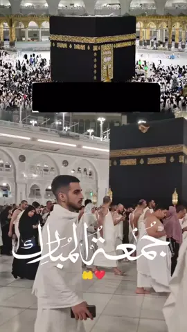 تقدیر سے لڑنے کے بجائے اگر تقدیر بنانے والے سے دوستی کر لی جائے، تو پھر جو چاہو گے وہ نصیب میں لکھ دیا جائے گا۔ ❤️ 💯