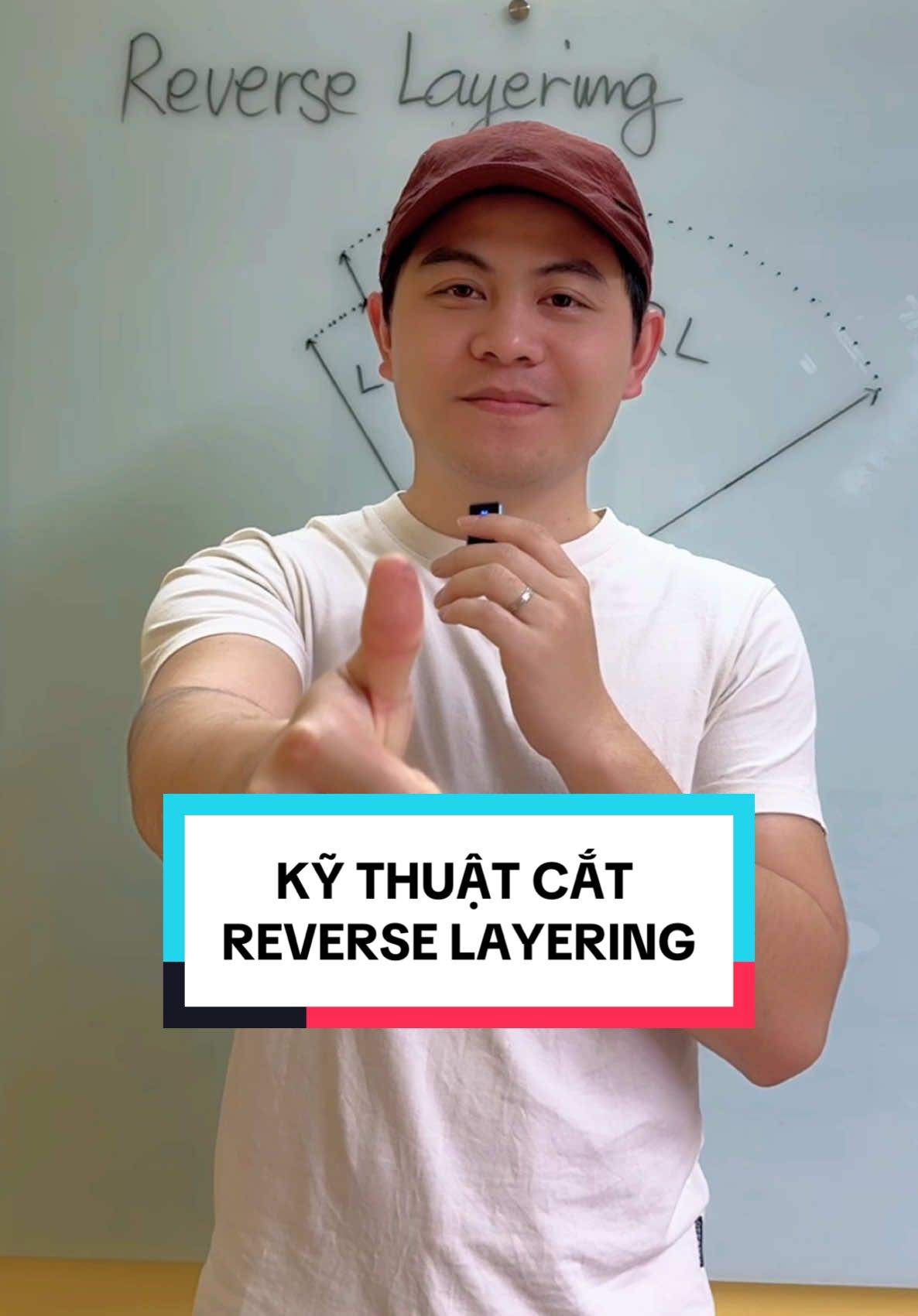 Xin mời anh em tham khảo kĩ thuật cắt Reverse Layering này nhé #tunghaircoach #hair #thucchien #hairstyle #LearnOnTikTok ##xuhuong##haircut##hottrend##reverselayering##layer