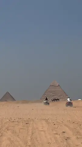 We’re good thx though xx  #couple #travel #travelcouple #jordan #vietnam #DINK #dinks #egypt #pyramids #paris #fyp #foryoupage #whenareyouhavingkids #settledown #travelling 