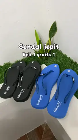 Sendal jepit cuma 13ribu dapat 2 pasang murah bangettt 😭 . . . #sendalwanita #sendaljepit #sendalmurah #sendalharian #sendaldaily #fyp 