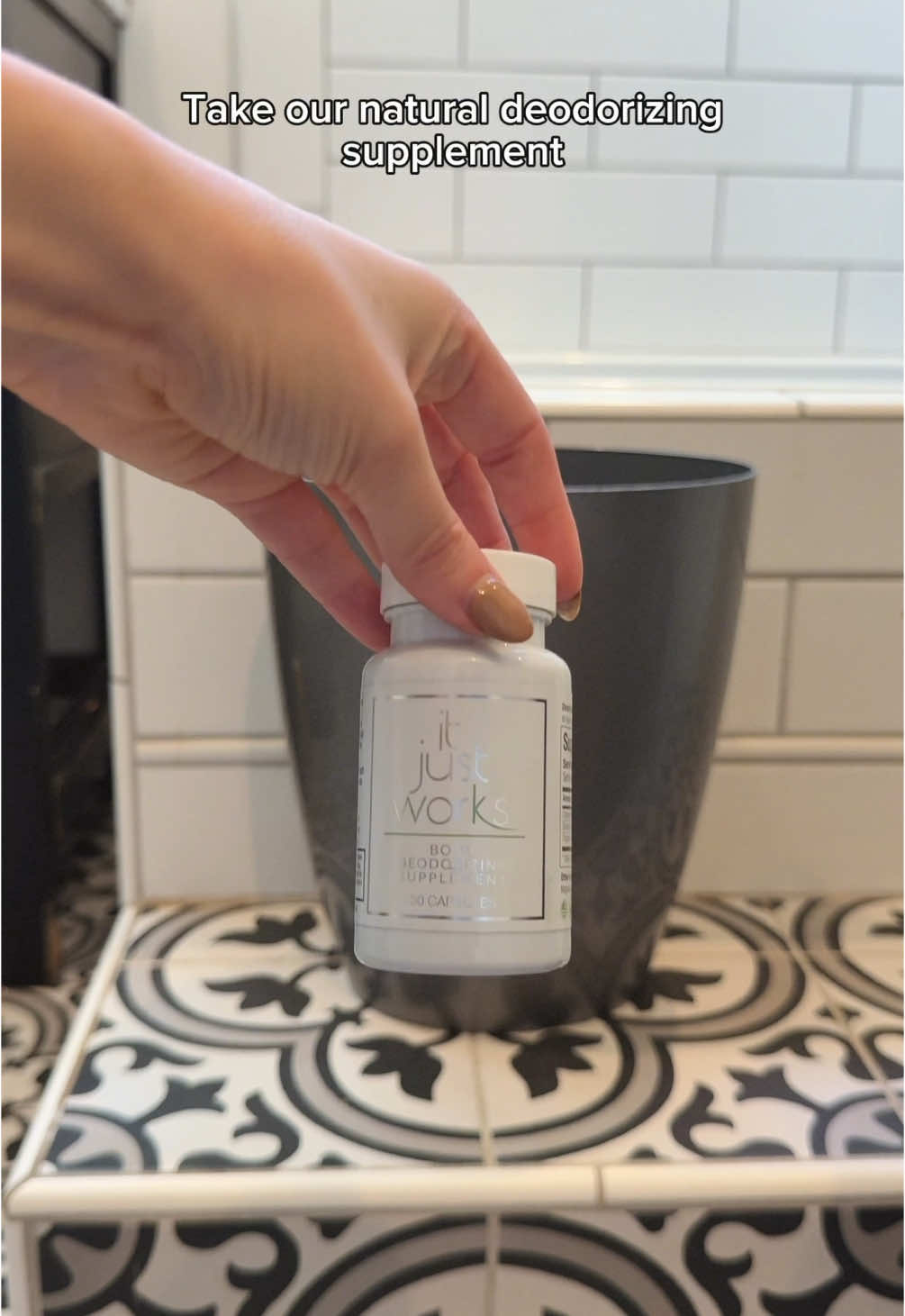 Ditch the deodorant stick and upgrade to all-day odor control. 💚 No more white stains, sticky residue, or toxic ingredients.  #itjustworksdeodorant #naturaldeodorant #organicdeodorant #vegandeodorant #naturaldeodorantthatworks #deodorantpill #deodorizingsupplement #improveyourseld #selfimprovement 